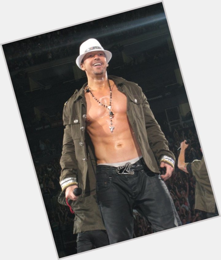 Donnie Wahlberg exclusive hot pic 9.jpg