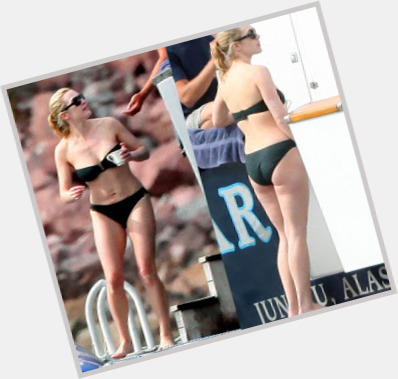 Kate Winslet full body 10.jpg