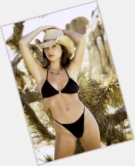 Kelly Monaco full body 4.jpg