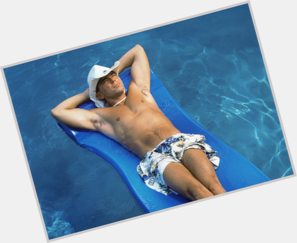 Kenny Chesney exclusive 3.jpg
