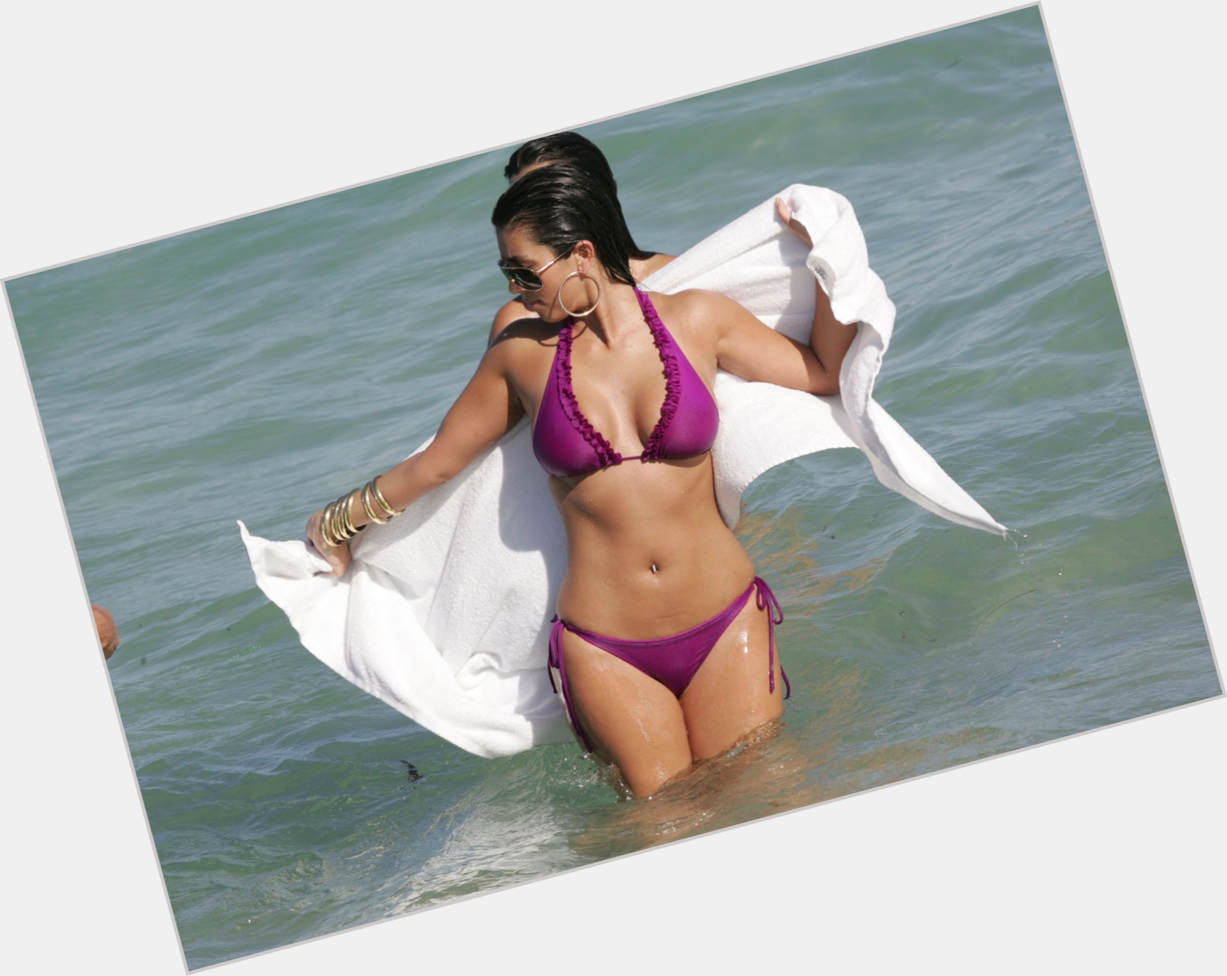 Kim Kardashian shirtless bikini