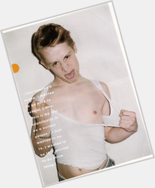 [IMAGE:https://www.mancrushes.com/sites/default/files/Macaulay-Culkin-sexy-4.jpg]