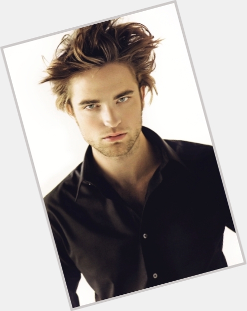 Robert Pattinson exclusive 8.jpg