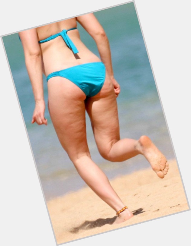 Scarlett Johansson full body 9.jpg