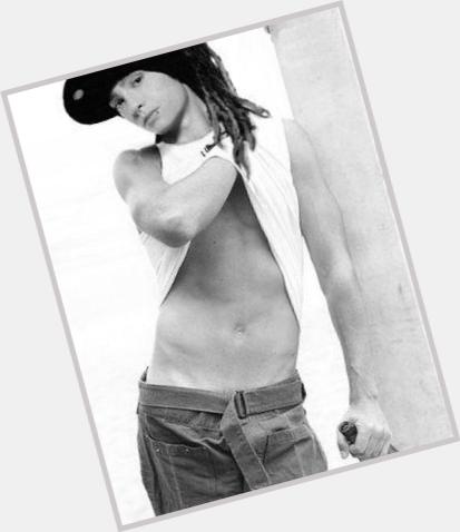 Tom Kaulitz shirtless bikini
