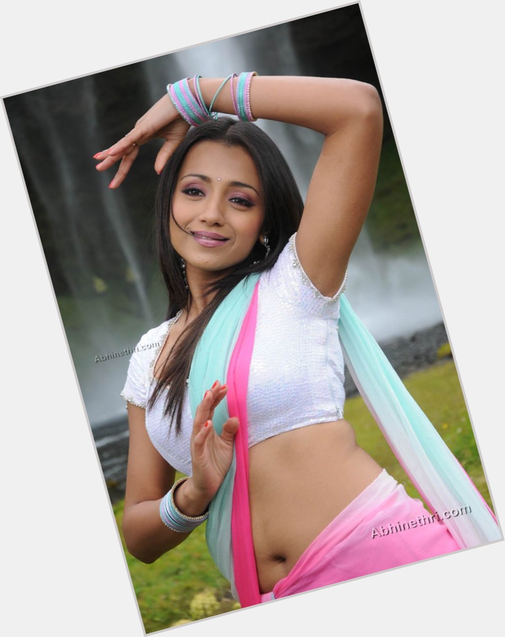 Trisha Krishnan sexy 4.jpg