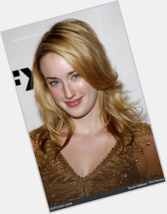 Growing Pains star Ashley Johnson shows her silly side on