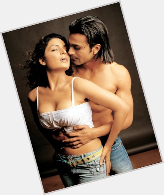 Ashmit Patel shirtless bikini