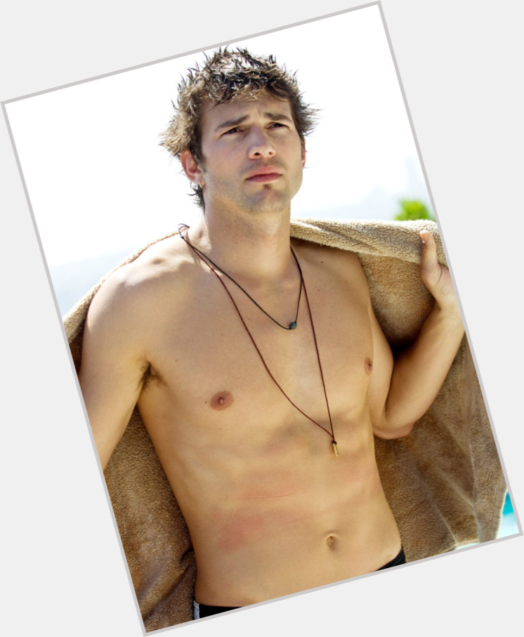 Ashton Kutcher shirtless bikini