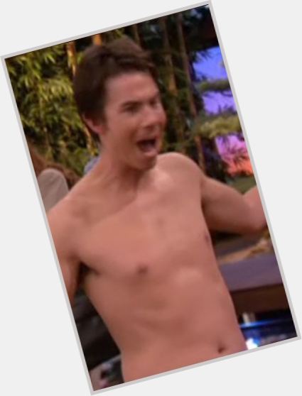 Jerry Trainor shirtless bikini