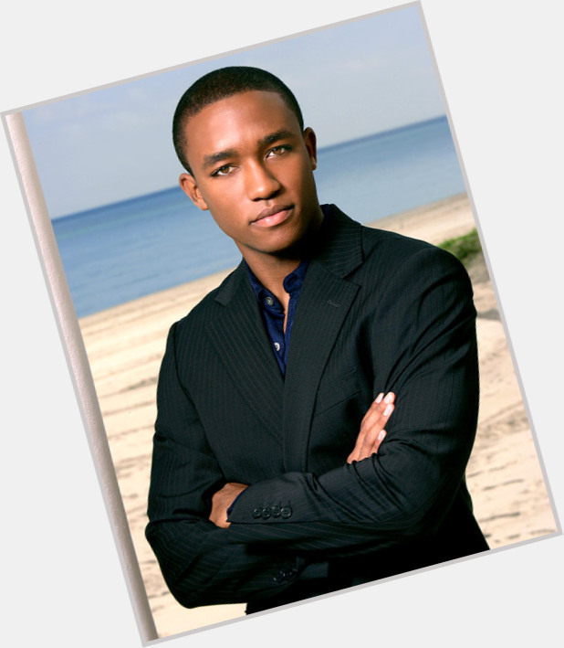 lee thompson young abs