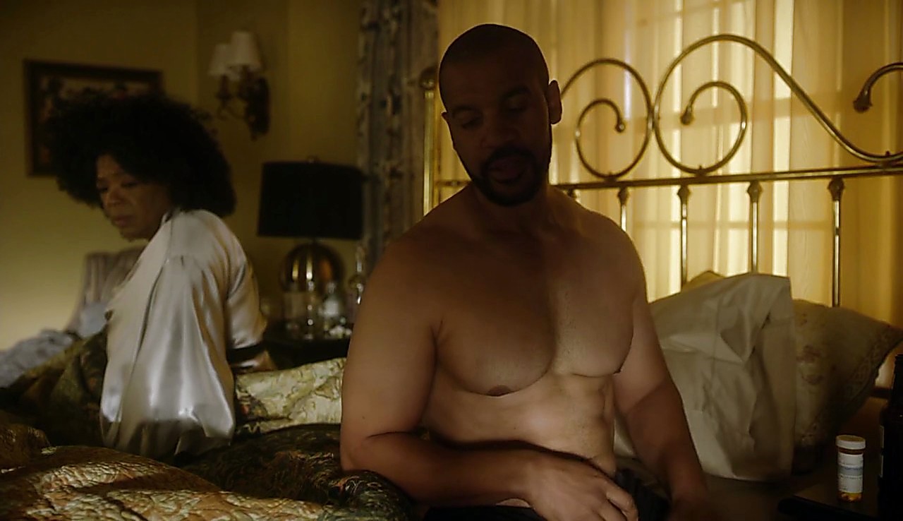 Aaron D Spears sexy shirtless scene April 5, 2017, 12pm