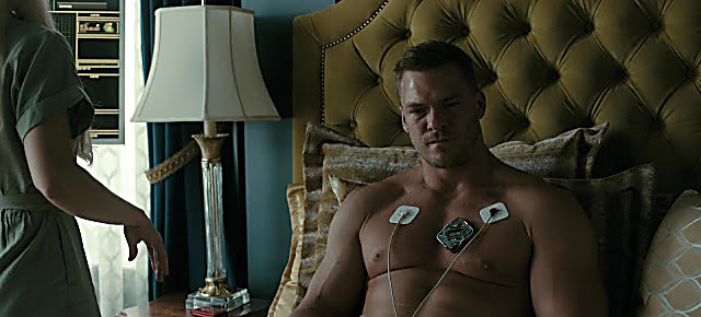 Alan Ritchson sexy shirtless scene August 15, 2021, 10am