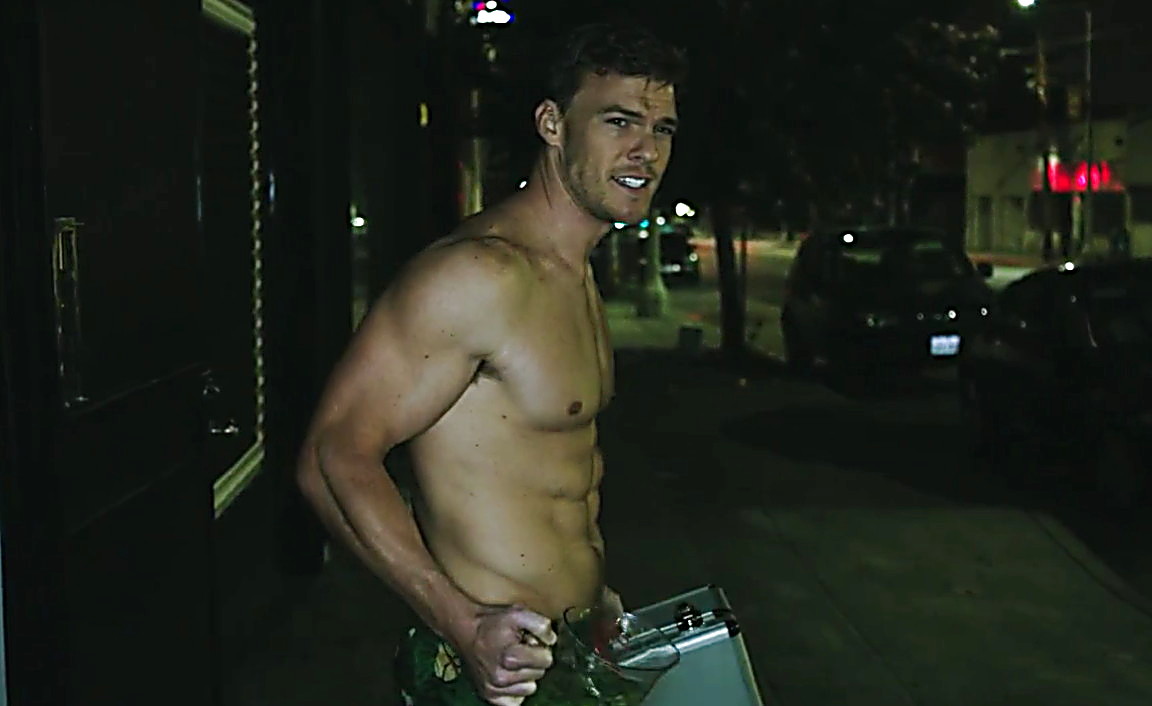 Alan Ritchson sexy shirtless scene August 2, 2014, 5pm