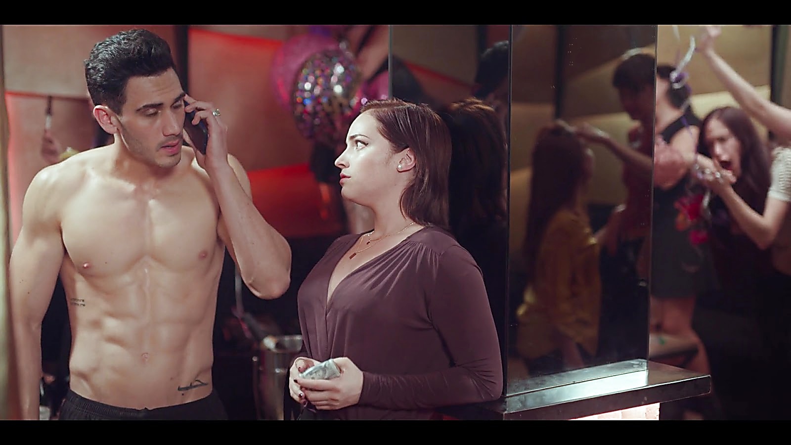 Alejandro Speitzer sexy shirtless scene November 21, 2019, 3pm