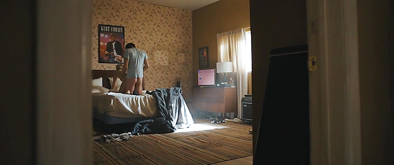 Andrew Garfield sexy shirtless scene December 4, 2018, 10am