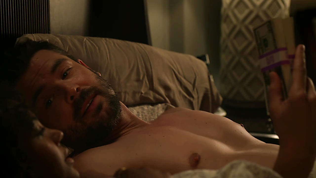 Charlie Weber sexy shirtless scene October 5, 2018, 1pm