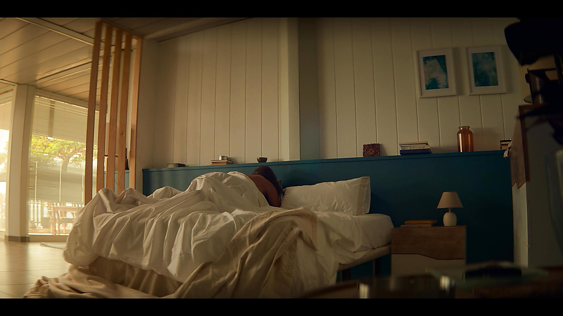 Eric Mccormack sexy shirtless scene April 9, 2025, 8am