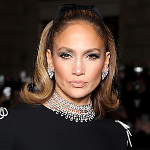 Jennifer Lopez latest sexy February 27, 2024, 6pm