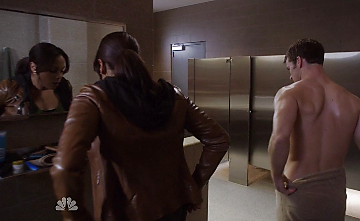 Jesse Spencer sexy shirtless scene May 15, 2014, 5pm