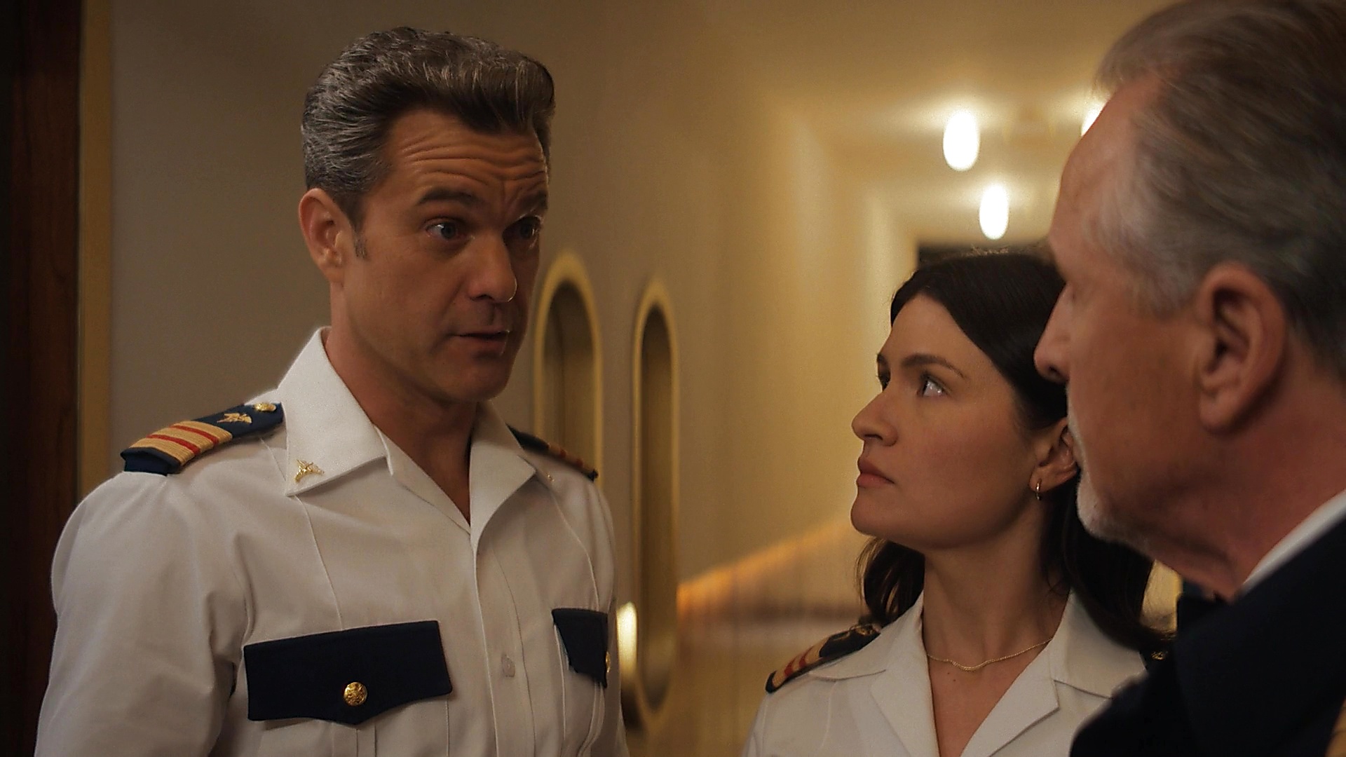 Joshua Jackson sexy shirtless scene April 11, 2025, 10pm