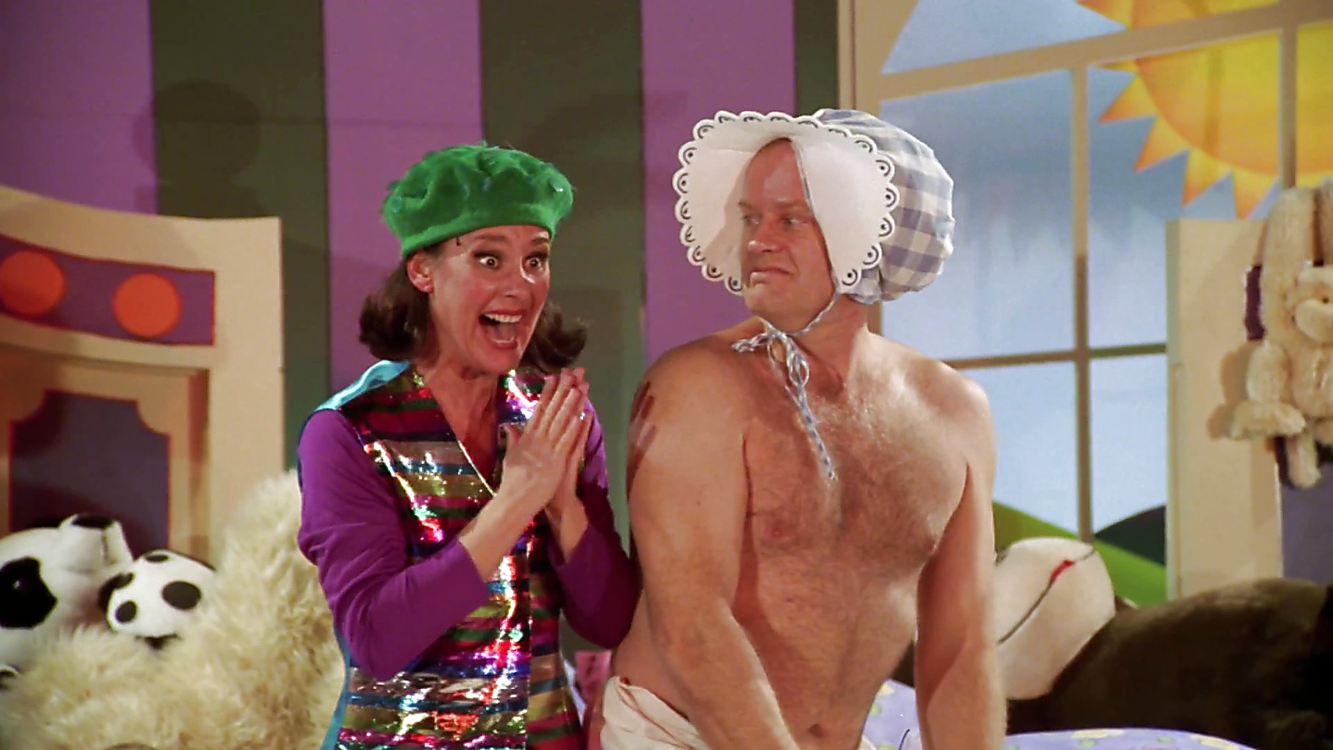 Kelsey Grammer sexy shirtless scene March 27, 2025, 3am