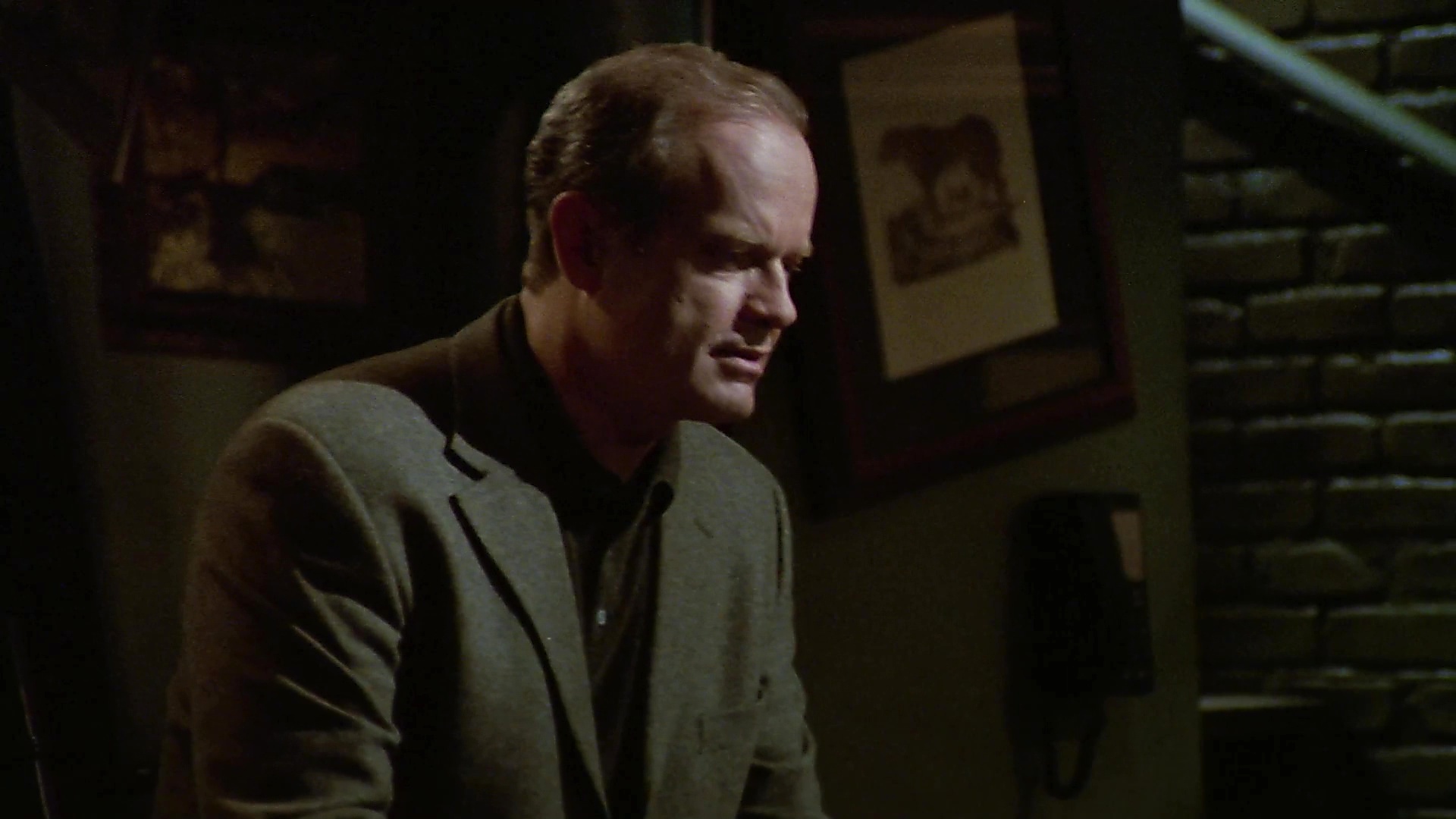 Kelsey Grammer sexy shirtless scene March 27, 2025, 3am