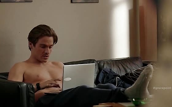 Kevin Zegers sexy shirtless scene November 4, 2014, 7pm