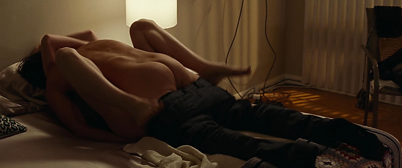Lukas Haas sexy shirtless scene March 1, 2019, 12pm