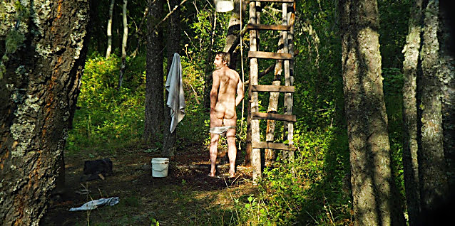 Sharlto Copley sexy shirtless scene February 20, 2022, 5am