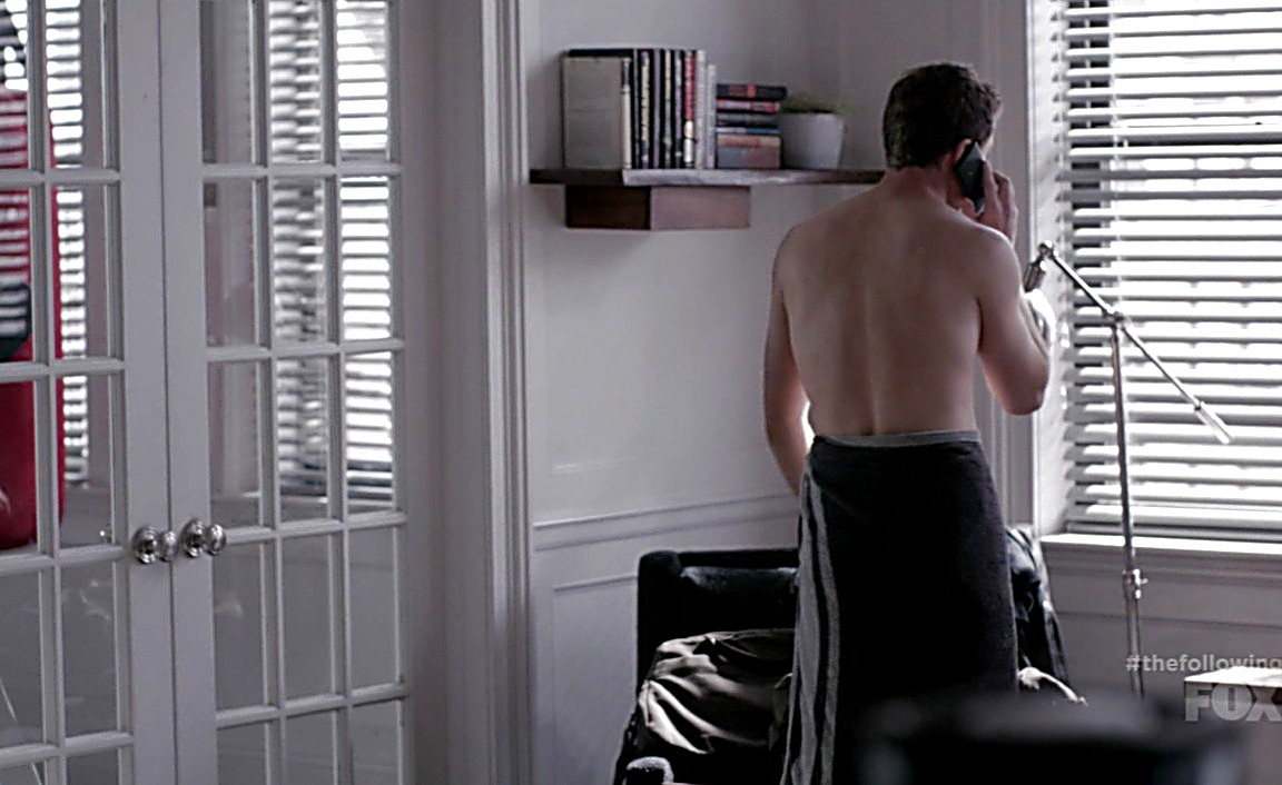 Shawn Ashmore sexy shirtless scene March 23, 2014, 6pm