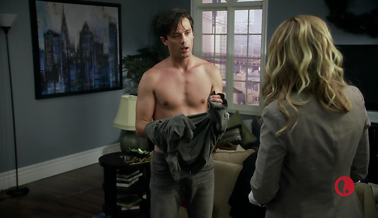 Stephen Colletti sexy shirtless scene October 31, 2017, 2pm