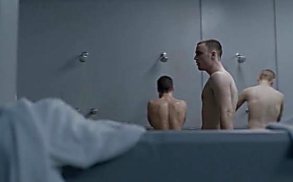 Sterling Beaumon sexy shirtless scene August 18, 2014, 12pm