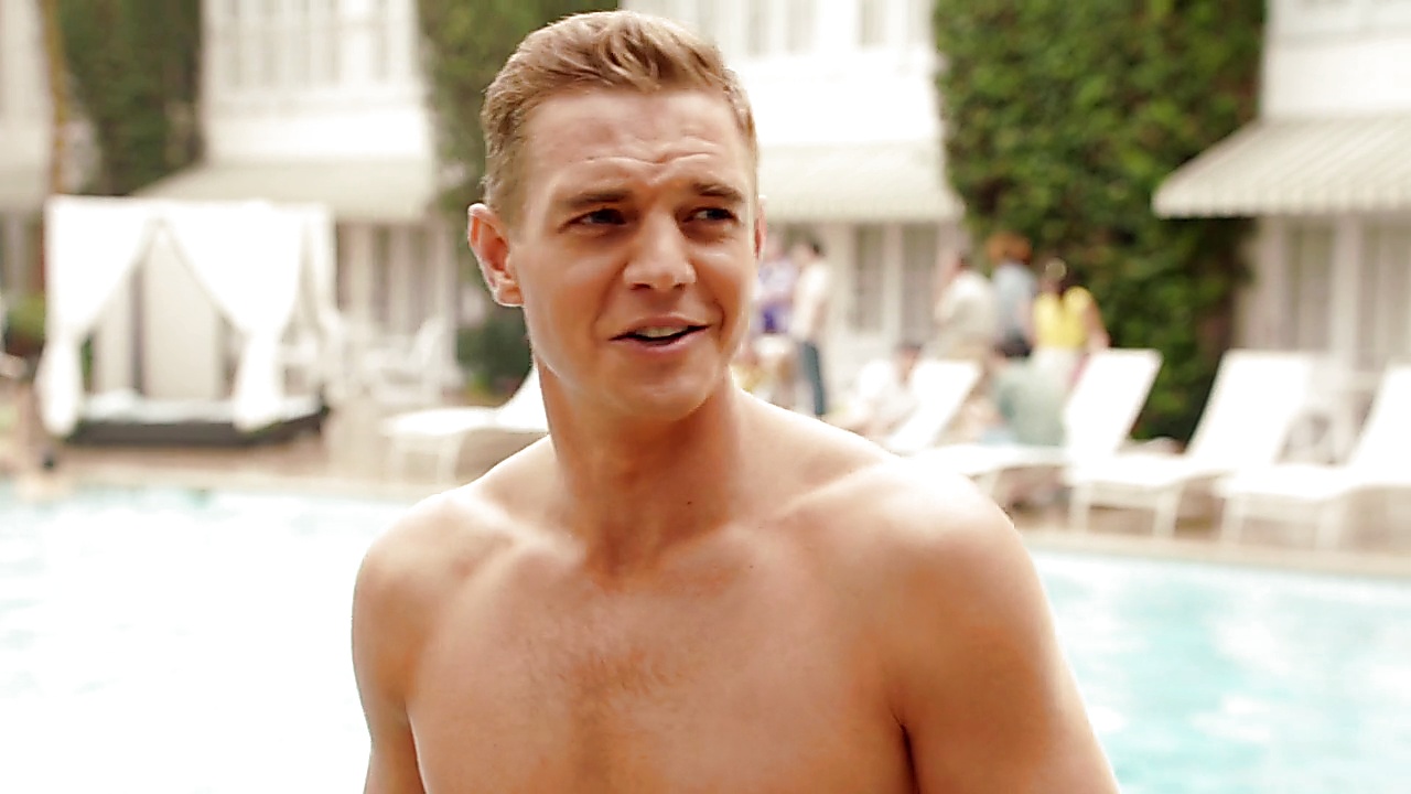 Taylor Handley sexy shirtless scene April 23, 2025, 7am