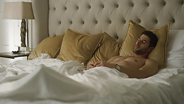 Thomas Gipson sexy shirtless scene May 23, 2023, 6am