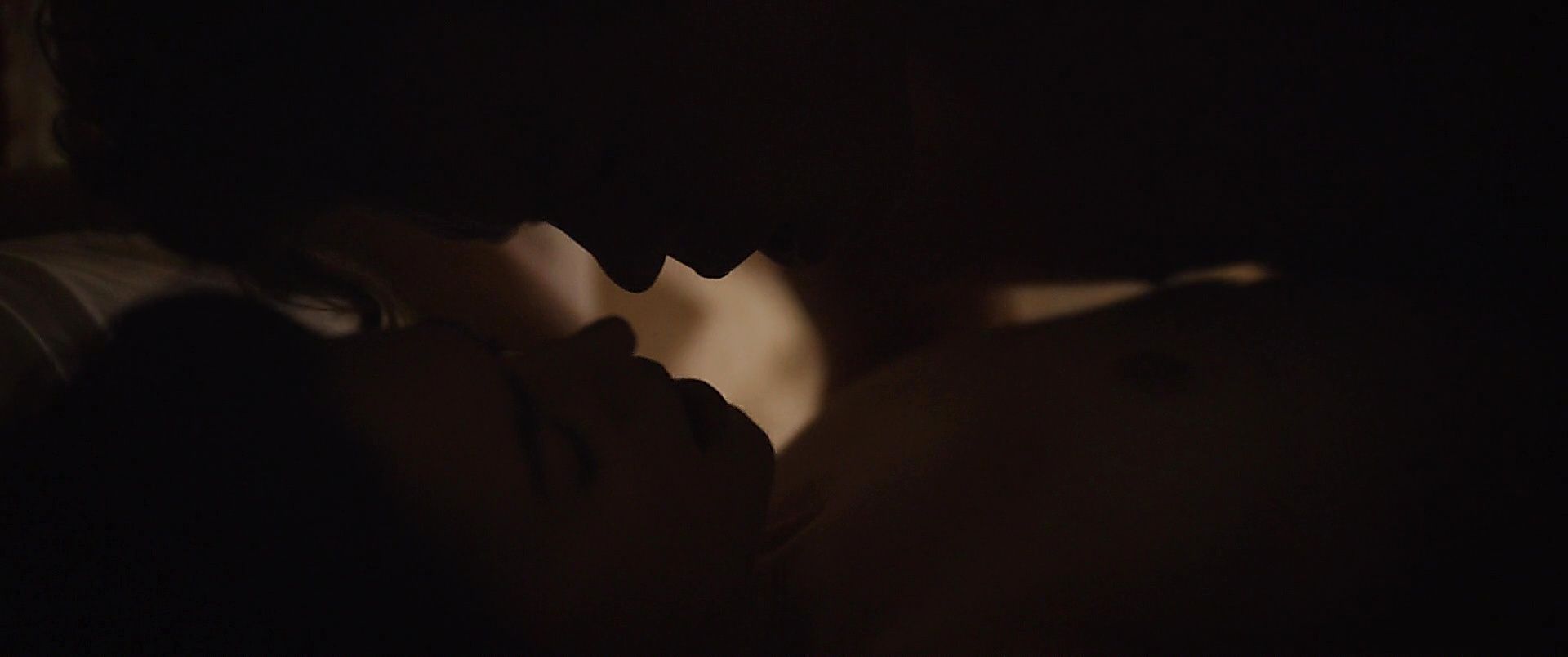 Will Poulter sexy shirtless scene May 29, 2025, 4am