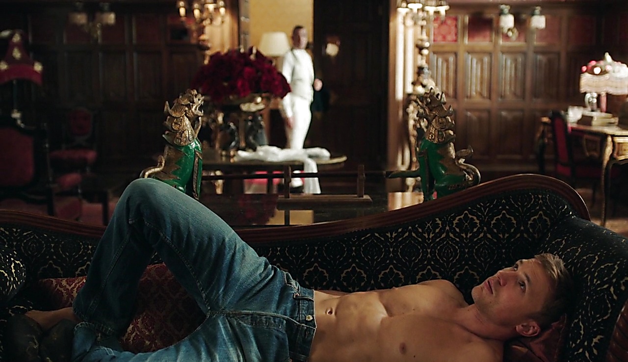 William Moseley sexy shirtless scene March 11, 2018, 2pm