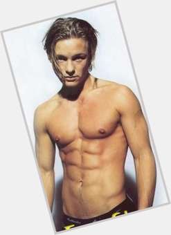 Adam Rickitt blonde hair & hairstyles Athletic body, 