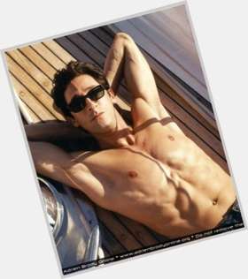 Adrien Brody black hair & hairstyles Slim body, 