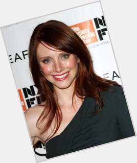 Bryce Dallas Howard red hair & hairstyles Voluptuous body, 