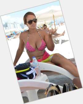 Evelyn Lozada dyed blonde hair & hairstyles Voluptuous body, 