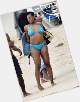 Fantasia Barrino Average body,  black hair & hairstyles