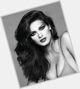 Gia Carangi Slim body,  light brown hair & hairstyles