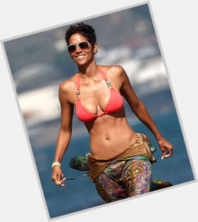 Halle Berry Voluptuous body,  black hair & hairstyles