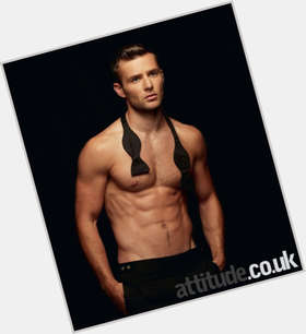 Harry Judd dark brown hair & hairstyles Athletic body, 