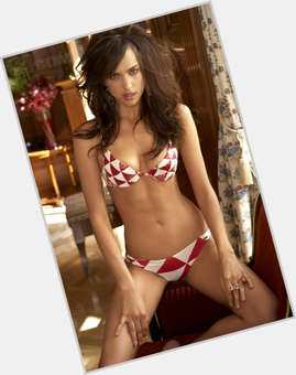 Irina Shayk light brown hair & hairstyles Slim body, 