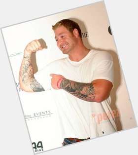 Jeremy Shockey blonde hair & hairstyles Bodybuilder body, 