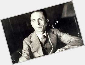 Joseph Goebbels Slim body,  dark brown hair & hairstyles