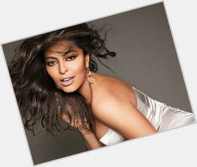 Juliana Paes Voluptuous body,  dark brown hair & hairstyles