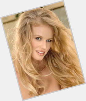 Kerissa Fare Slim body,  blonde hair & hairstyles